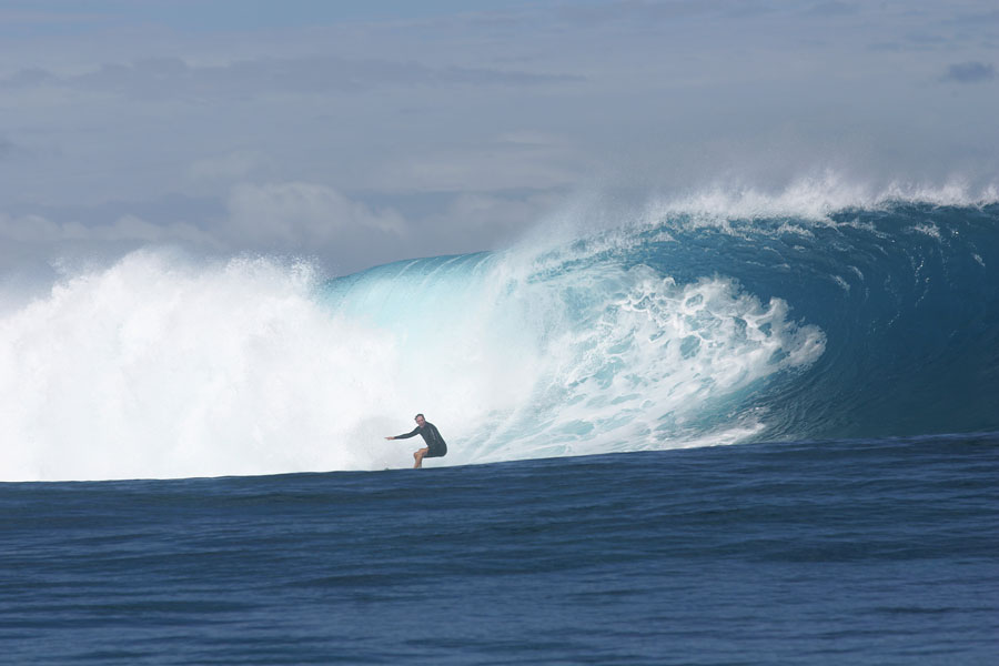 William-Finnegan-Cloud-Break-Fiji-2002-photo-credit-Scott-Winer